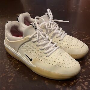 Nike White Men's Shoes